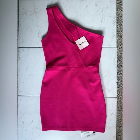 SUPERDOWN Nava Asymmetrical One Shoulder mini dress in hot pink; size small - Picture 2 of 8